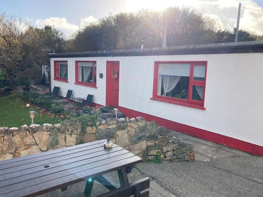 The Potters Cottage Clifden Exterior photo